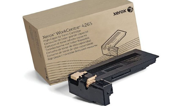 новый картридж Xerox 106R02733