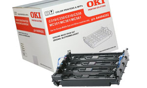 новый картридж OKI 44494202